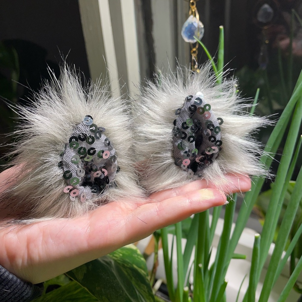 Faux fur festival ears w matching pom pom earrings